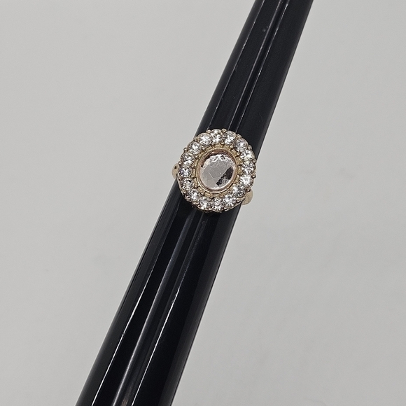 gold tone cocktail ring with large pink rhinestone and clear halo size 7 - Picture 5 of 5